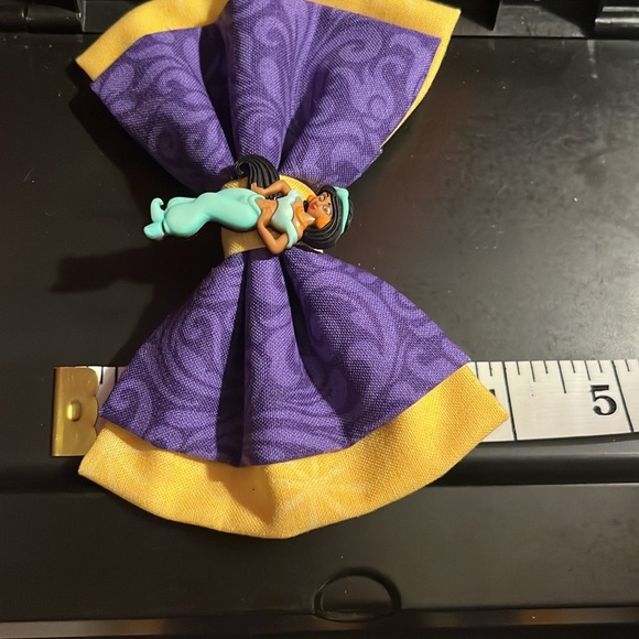 Jasmine bow - Picture 4 of 4